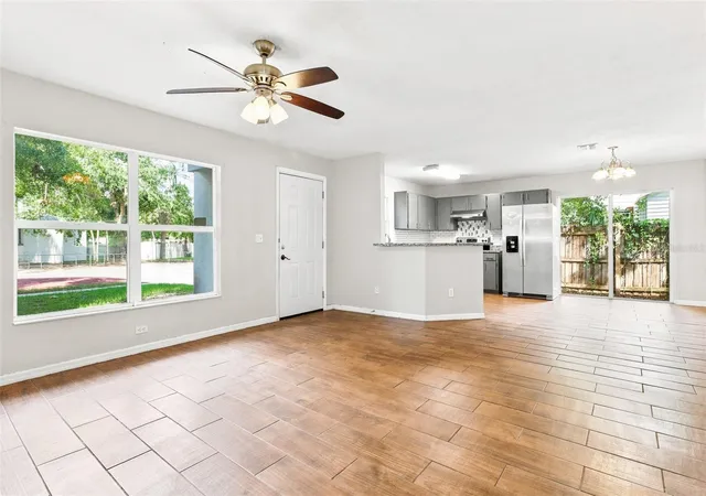 Photo 4 of Single family home for sale at 2324 Oakdale St S, Saint Petersburg, FL 33705 | MLS# O6438731 | Listing updated on 2026-10-01