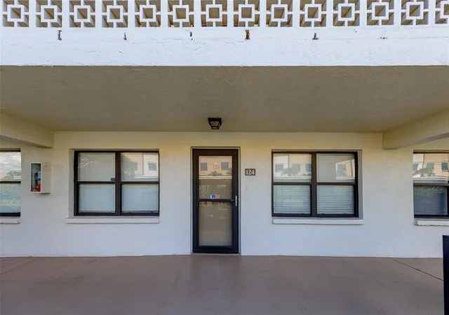 Photo 1 of Condo for sale at 5090 Bay St Ne #124, Saint Petersburg, FL 33703 | MLS# TB8545062 | Listing updated on 2026-09-03