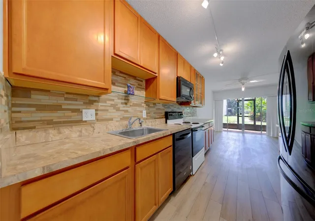 Photo 3 of Condo for sale at 5090 Bay St Ne #124, Saint Petersburg, FL 33703 | MLS# TB8545062 | Listing updated on 2026-09-03