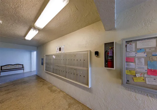 Listing Photo 2 - Condo for sale in building located at 5090 Bay St Ne, ST PETERSBURG, FL 33703 - Unit #124