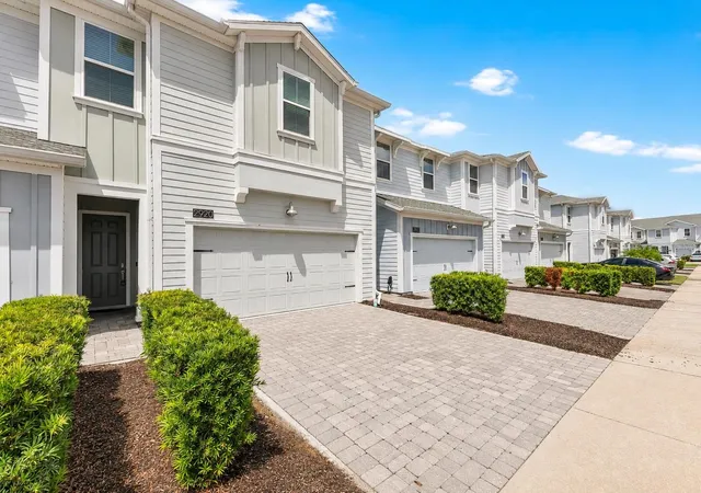 Photo 2 of Townhouse for sale at 2920 Title St, Kissimmee, FL 34746 | MLS# O6438864 | Listing updated on 2026-09-03