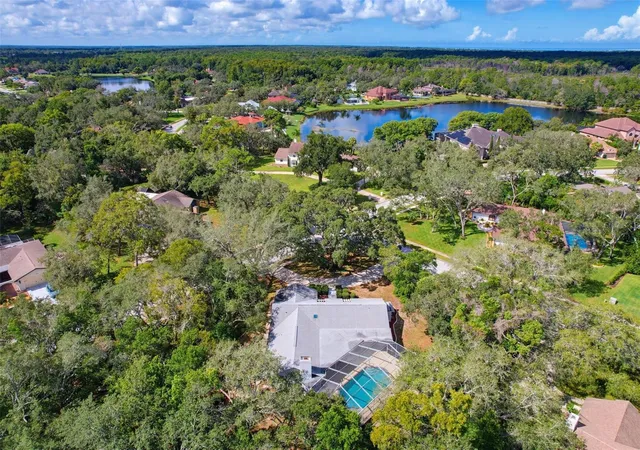 Photo 4 of Single family home for sale at 7256 Royal Oak Dr, Spring Hill, FL 34607 | MLS# W7889175 | Listing updated on 2026-09-30