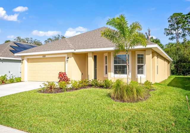 Photo 2 of Single family home for sale at 5228 Vespera St, Fort Pierce, FL 34951 | MLS# R10993999 | Listing updated on 2026-09-23