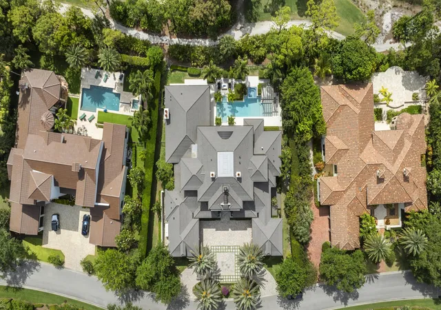 Photo 3 of Single family home for sale at 131 W Bears Club Dr, Jupiter, FL 33477 | MLS# R10979343 | Listing updated on 2026-09-15