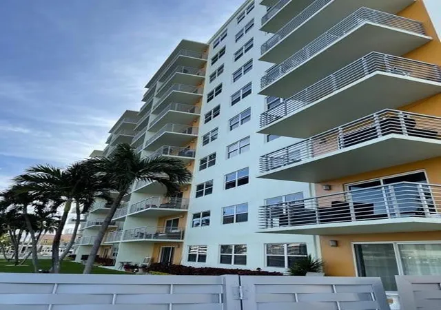 Photo 2 of Condo for sale at 2900 Ne 30th St #5a, Fort Lauderdale, FL 33306 | MLS# F10429447 | Listing updated on 2026-09-23