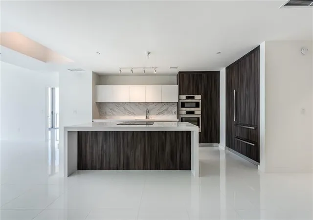 Photo 2 of Condo for sale at 851 Ne 1st Ave #1912, Miami, FL 33132 | MLS# F10343351 | Listing updated on 2026-09-14