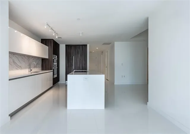 Photo 3 of Condo for sale at 851 Ne 1st Ave #1912, Miami, FL 33132 | MLS# F10343351 | Listing updated on 2026-09-14