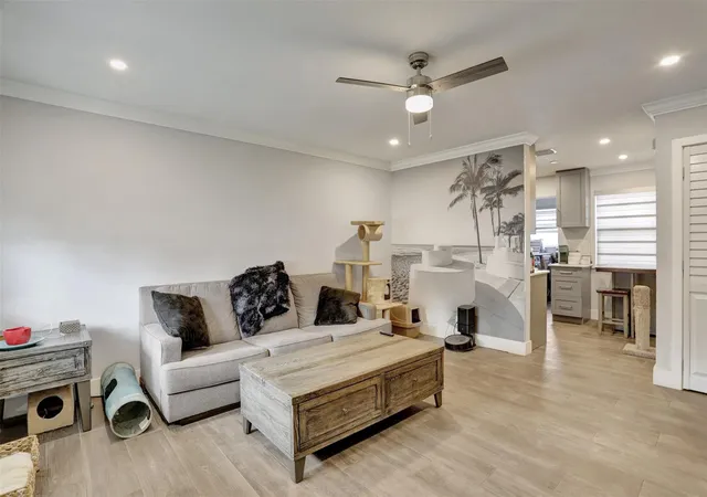 Photo 4 of House for sale at 2609 Nw 9Th Ave, Wilton Manors, FL 33311 | MLS# F10410104 | Listing updated on 2026-09-23