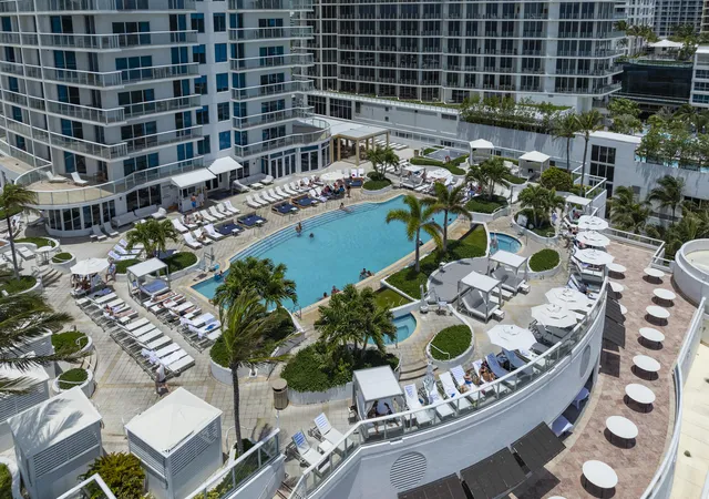 Photo 3 of Single family home for sale at 505 N Fort Lauderdale Beach #1809, Fort Lauderdale, FL 33304 | MLS# F10492095 | Listing updated on 2026-09-15