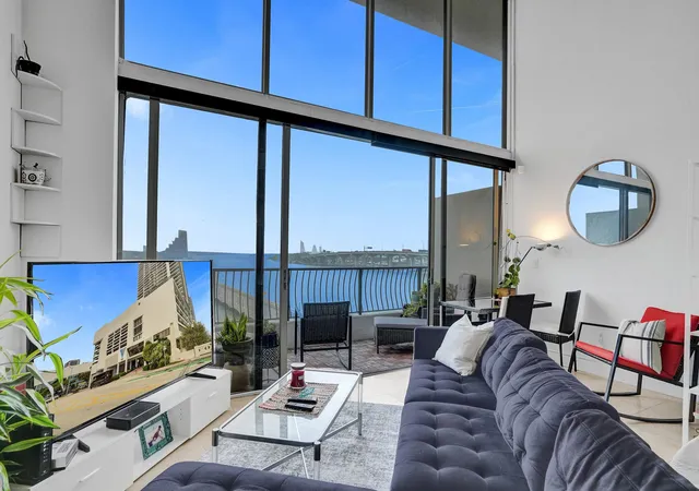 Photo 3 of Condo for sale at 555 NE 15th Street #T4(704), Miami, FL 33132 | MLS# F10500654 | Listing updated on 2026-09-15