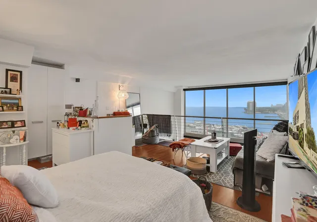 Photo 4 of Condo for sale at 555 NE 15th Street #T4(704), Miami, FL 33132 | MLS# F10500654 | Listing updated on 2026-09-15