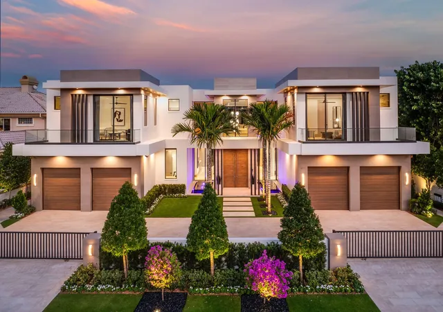 Photo 1 of Mansion for sale at 1520 Royal Palm Way, Boca Raton, FL 33432 | MLS# R11036495 | Listing updated on 2026-10-05