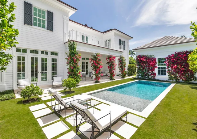 Photo 2 of Sale Pending at 205 Gray St, West Palm Beach, FL 33405 | MLS# R11071006 | Listing updated on 2026-10-06