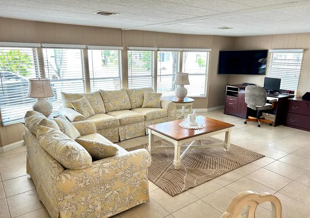 Photo 2 of Manufactured home for sale at 292 Nw 53 Street, Deerfield Beach, FL 33064 | MLS# R11078973 | Listing updated on 2026-09-15