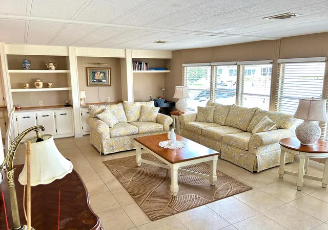 Photo 3 of Manufactured home for sale at 292 NW 53 Street, Deerfield Beach, FL 33064 | MLS# R11078973 | Listing updated on 2026-09-15