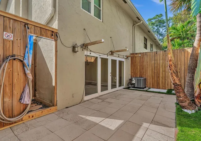 Photo 2 of Condo for sale at 499 Se 13th Street #8e, Fort Lauderdale, FL 33316 | MLS# F10491631 | Listing updated on 2026-09-16