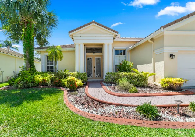Photo 2 of Single family home for sale at 525 Sw Lake Manatee Way, Port St Lucie, FL 34986 | MLS# R11093105 | Listing updated on 2026-09-14