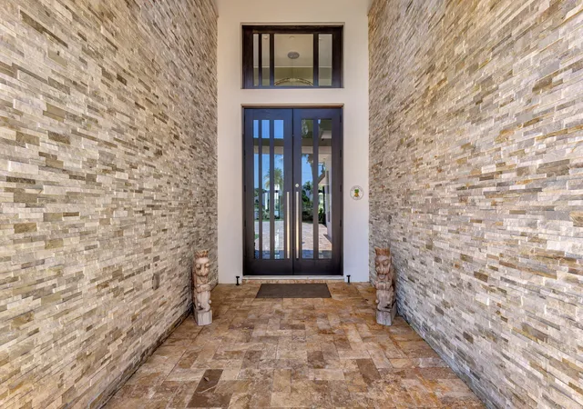 Photo 4 of Single family home for sale at 2783 Rhone Dr, Palm Beach Gardens, FL 33410 | MLS# R11096505 | Listing updated on 2026-09-15