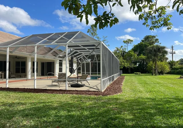 Photo 4 of Single family home for sale at 103 Squire Dr, Wellington, FL 33414 | MLS# R11098422 | Listing updated on 2026-09-23