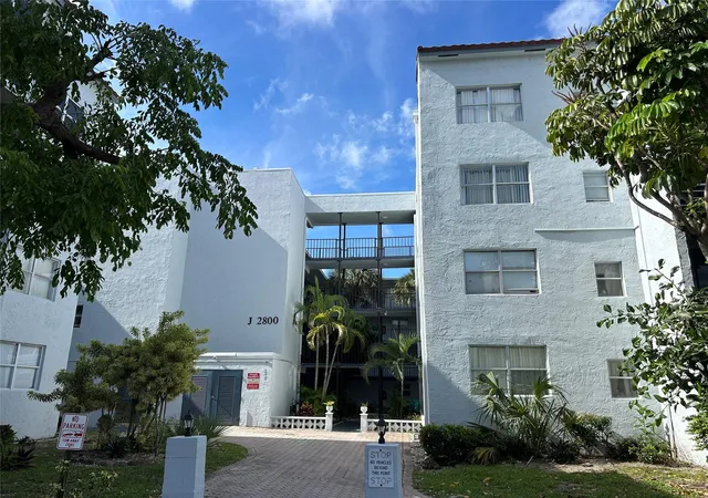 Photo 2 of Condo for sale at 2800 Somerset Dr #109J, Lauderdale Lakes, FL 33311 | MLS# F10509148 | Listing updated on 2026-09-15