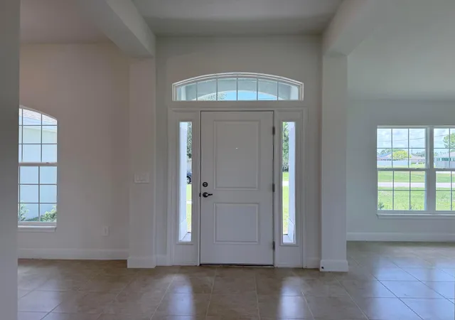 Photo 3 of Single family home for sale at 5801 Nw Dana Cir, Port Saint Lucie, FL 34986 | MLS# R11111425 | Listing updated on 2026-09-14