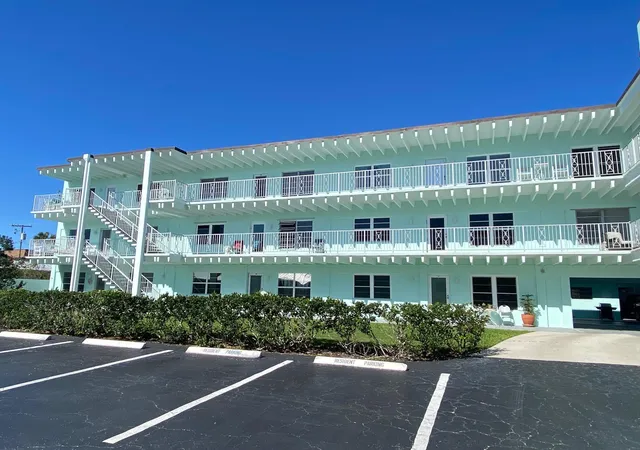Photo 1 of Condo for sale at 219 Lakeview 102 Ave #102, Lantana, FL 33462 | MLS# R11111496 | Listing updated on 2026-09-23