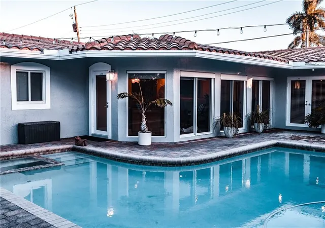 Photo 1 of Single family home for sale at 5051 Ne 24th Ave, Lighthouse Point, FL 33064 | MLS# F10355392 | Listing updated on 2026-09-23