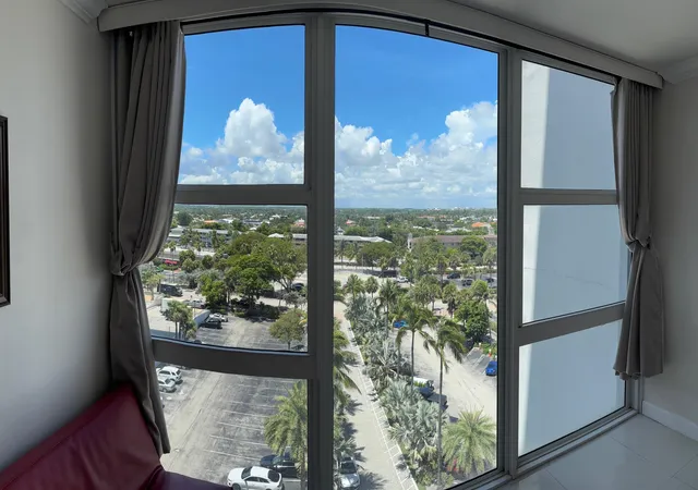 Photo 2 of Condo for sale at 4040 Galt Ocean Dr #805, Fort Lauderdale, FL 33308 | MLS# F10368125 | Listing updated on 2026-09-16