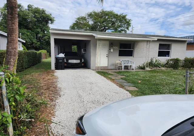 Photo 4 of Sale Pending at 905 Nw 5Th St, Fort Lauderdale, FL 33311 | MLS# F10412197 | Listing updated on 2026-09-15