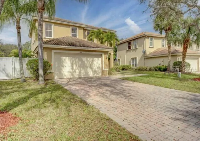 Photo 3 of Single family home for sale at 5012 Victoria Cir, West Palm Beach, FL 33409 | MLS# R11053704 | Listing updated on 2026-10-07
