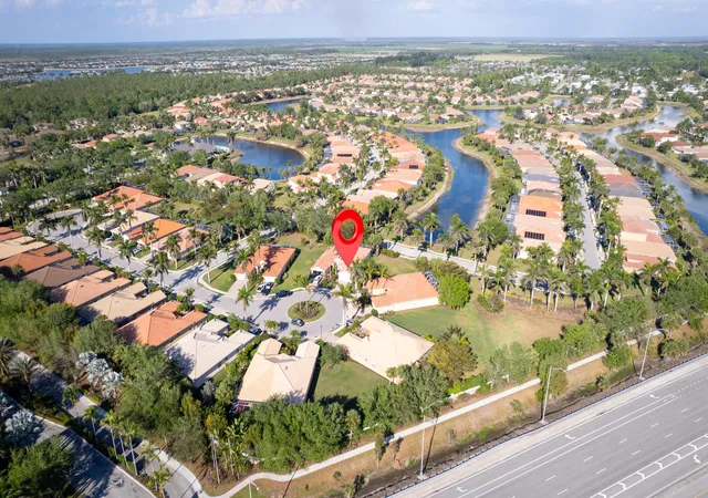 Photo 3 of Single family home for sale at 14190 Fall Creek Ct, Naples, FL 34114 | MLS# R11077806 | Listing updated on 2026-09-15