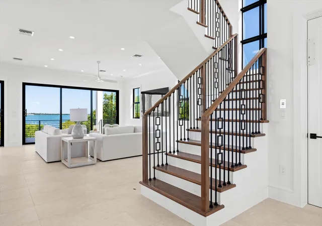 Photo 3 of Sale Pending at 231 E Shore Dr #Unit 4, Key West, FL 33040 | MLS# R11113466 | Listing updated on 2026-09-15