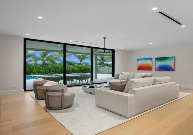 Photo 3 of Mansion for sale at 11354 Polo Park Trl, Wellington, FL 33414 | MLS# R11050952 | Listing updated on 2026-10-06