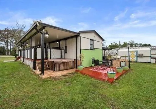 Photo 4 of Manufactured home for sale at 4143 SE 29th Court, Okeechobee, FL 34974 | MLS# F10514334 | Listing updated on 2026-09-14