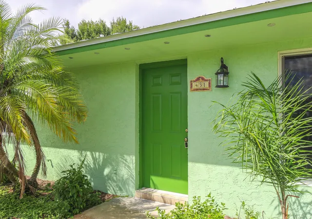 Photo 3 of Single family home for sale at 431 NE Julia Ct, Jensen Beach, FL 34957 | MLS# R11116675 | Listing updated on 2026-09-23