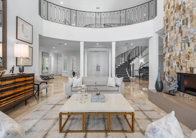 Photo 4 of Single family home for sale at 121 Royal Palm Wy, Boca Raton, FL 33432 | MLS# R11116099 | Listing updated on 2026-10-05
