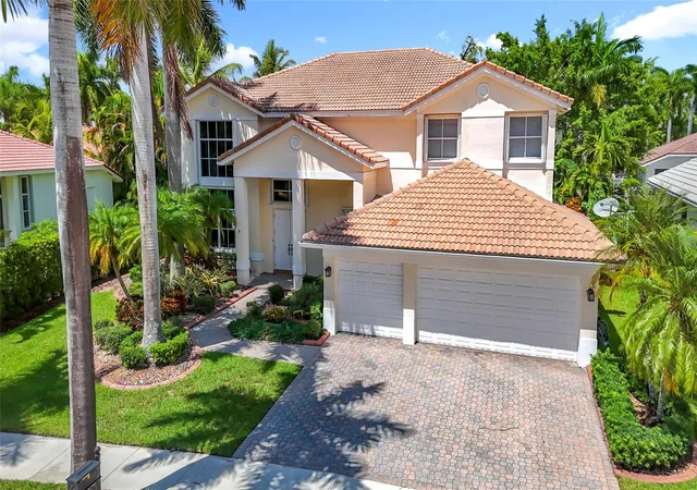 Photo 3 of Single family home for sale at 1673 Victoria Pointe Cir, Weston, FL 33327 | MLS# F10524525 | Listing updated on 2026-09-16
