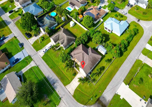 Photo 2 of Single family home for sale at 1518 Sw Hutchins St, Port Saint Lucie, FL 34983 | MLS# R11121906 | Listing updated on 2026-09-14