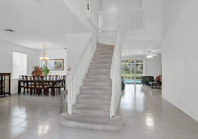 Photo 3 of Single family home for sale at 4032 Pinewood Ln, Weston, FL 33331 | MLS# F10529208 | Listing updated on 2026-09-14