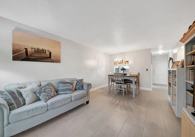 Photo 3 of Condo for sale at 2812 S Garden Dr #109, Lake Worth, FL 33461 | MLS# R11131139 | Listing updated on 2026-09-14