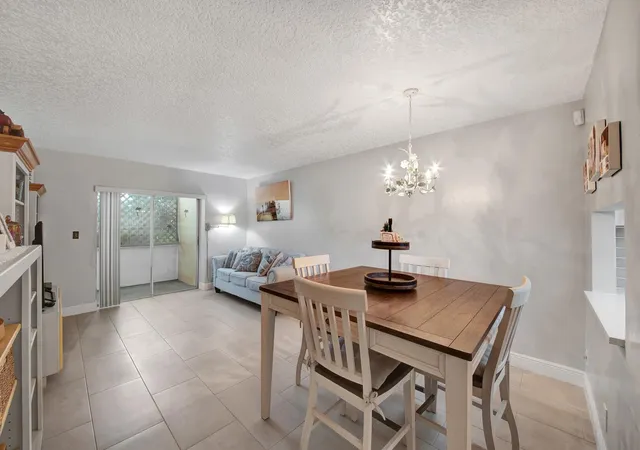 Photo 4 of Condo for sale at 2812 S Garden Dr #109, Lake Worth, FL 33461 | MLS# R11131139 | Listing updated on 2026-09-14
