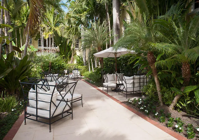 Photo 3 of Condo for sale at 301 Australian Ave #306, Palm Beach, FL 33480 | MLS# R11131481 | Listing updated on 2026-10-06
