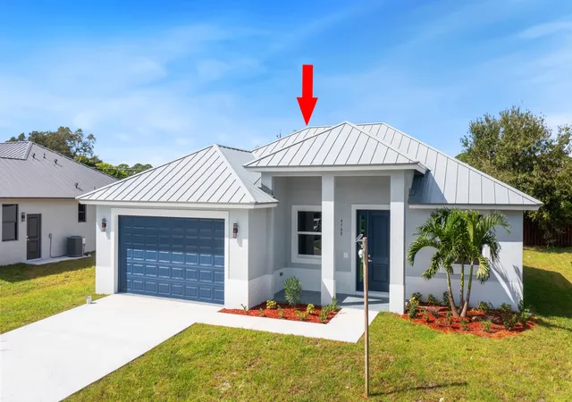Photo 1 of Single family home for sale at 4709 Seagrape Dr, Fort Pierce, FL | MLS# R11130369 | Listing updated on 2026-10-07