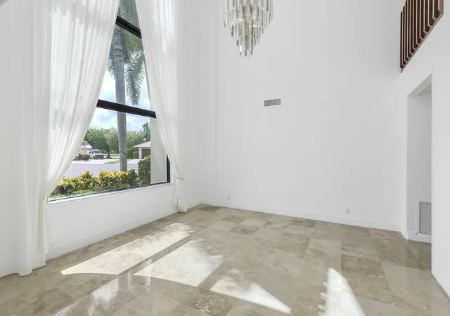 Photo 4 of Single family home for sale at 2022 Sunderland Ave, Wellington, FL 33414 | MLS# R11131281 | Listing updated on 2026-10-06