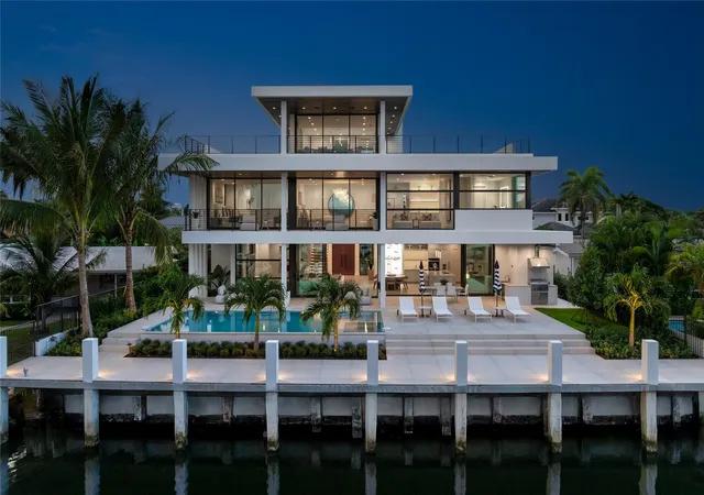 Photo 1 of Sale Pending at 1500 Se 14th Street, Fort Lauderdale, FL 33316 | MLS# F10525596 | Listing updated on 2026-10-02