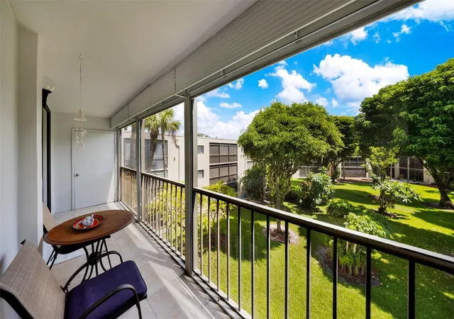 Photo 2 of Condo for sale at 5250 Las Verdes Cir #317, Delray Beach, FL 33484 | MLS# F10533577 | Listing updated on 2026-09-15