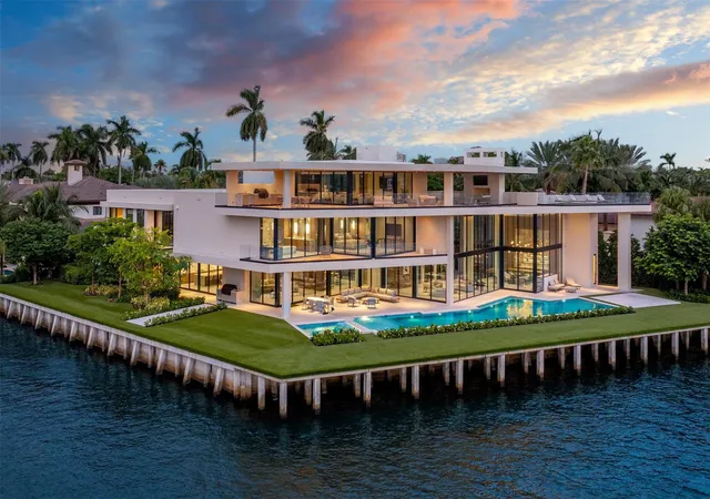 Photo 1 of Mansion for sale at 625 San Marco Dr, Fort Lauderdale, FL 33301 | MLS# F10533058 | Listing updated on 2026-09-16