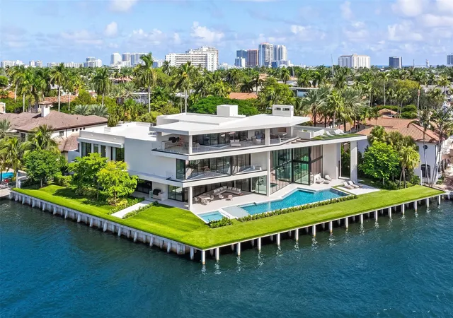 Photo 3 of Mansion for sale at 625 San Marco Dr, Fort Lauderdale, FL 33301 | MLS# F10533058 | Listing updated on 2026-09-16