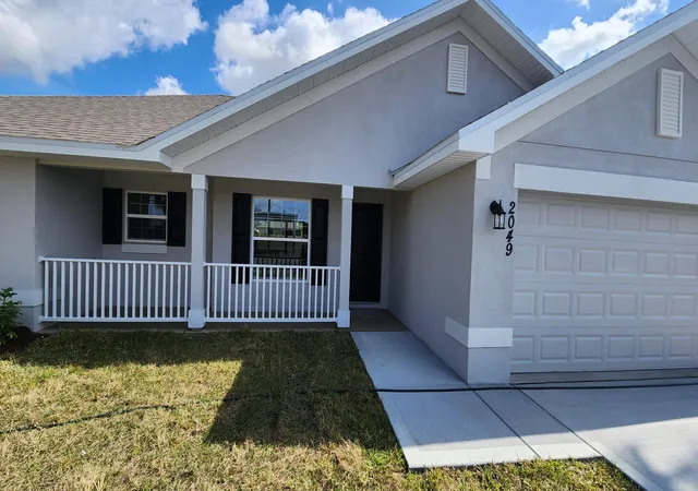 Photo 2 of Single family home for sale at 2049 Sw Bayshore Blvd, Port Saint Lucie, FL 34984 | MLS# R11137575 | Listing updated on 2026-09-14