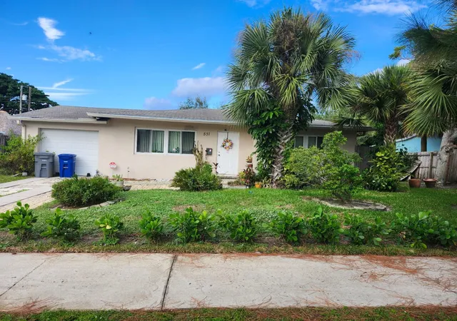 Photo 1 of Single family home for sale at 531 Date Palm Dr, West Palm Beach, FL 33403 | MLS# R11138327 | Listing updated on 2026-09-23